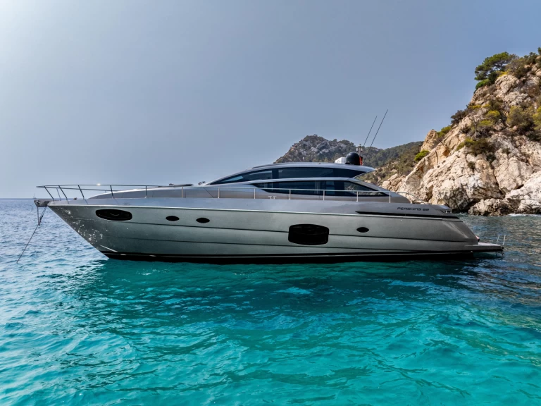 Ein Pershing Pershing 62 mieten in Ibiza Magna
