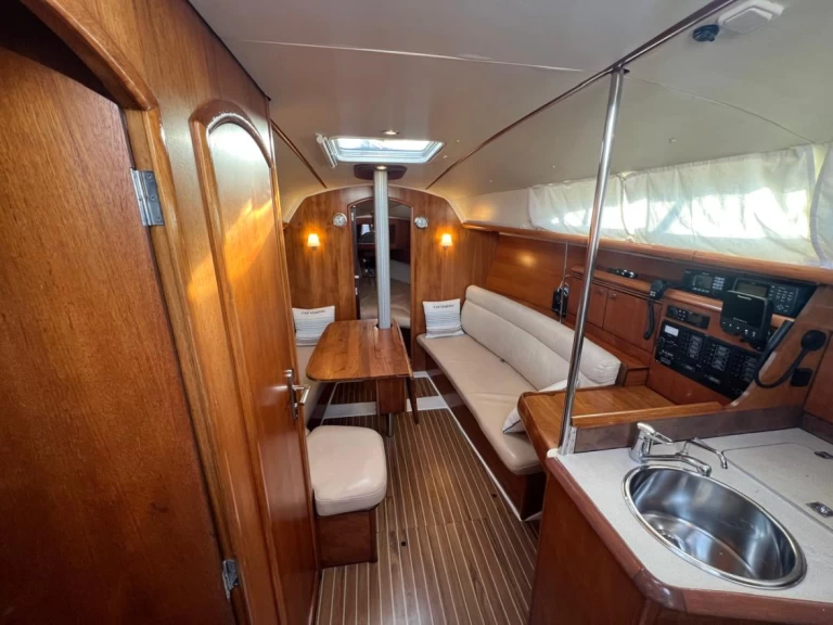 Segelboot mit oder ohne Skipper Jeanneau mieten in Santa-Maria-Poggio