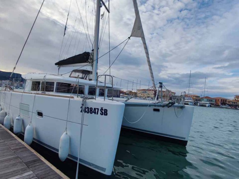 Ein Lagoon Lagoon 400 S2 mieten in Lefkáda