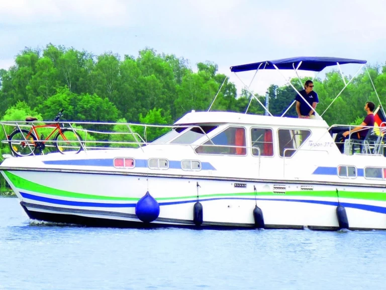 Ein  Tarpon 37 N mieten in Lübz