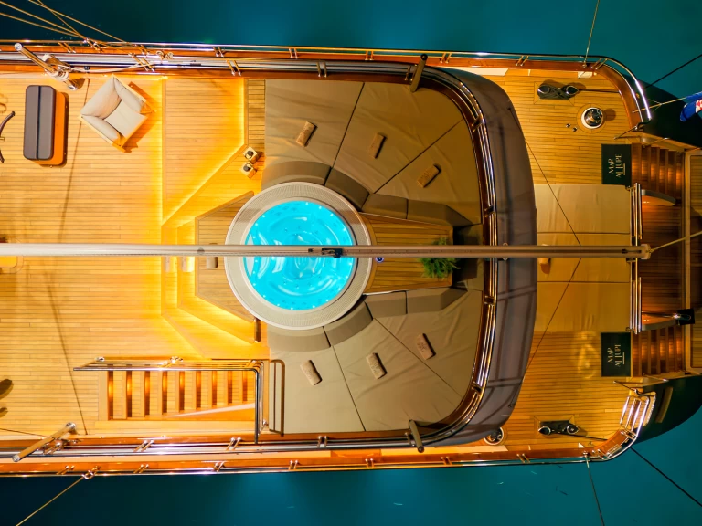  Luxury Motor Sailer M mieten Split