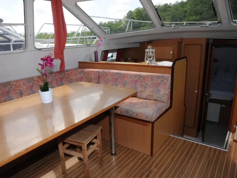 Ein  Tarpon 42 TP mieten in Lübz