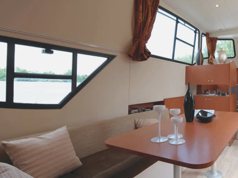 YachtCharter in Precenicco - Le Boat Minuetto auf SamBoat