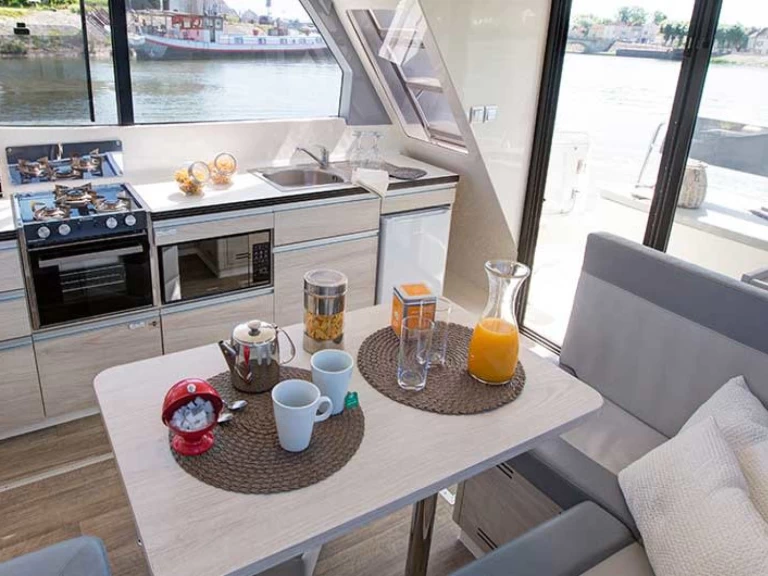 Motorboot mieten in Homps - Le Boat Horizon 2