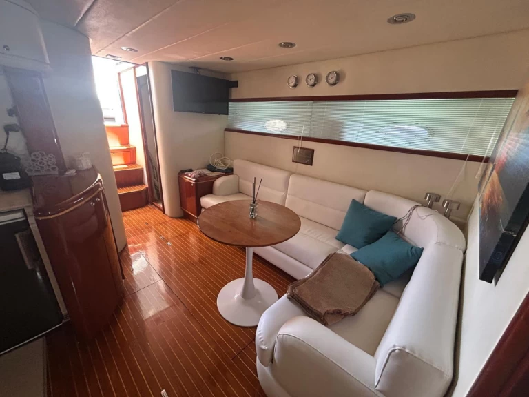 Ein Rizzardi Rizzardi 50 Top Line mieten in Nettuno