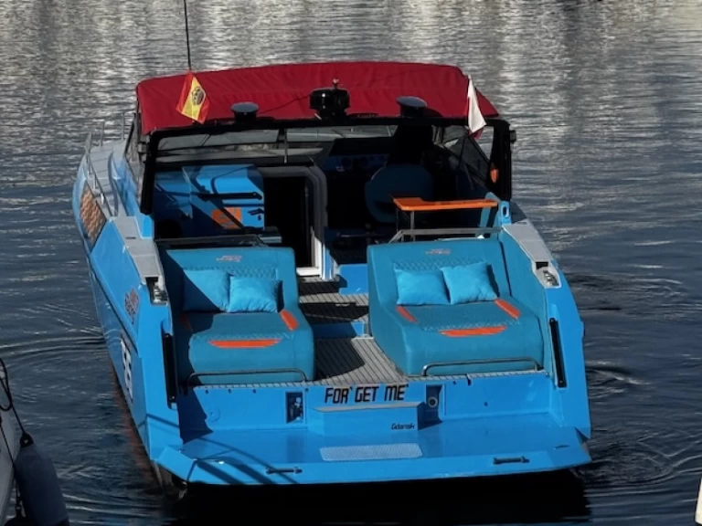 Vermietung Motorboot Ferretti mit Führerschein