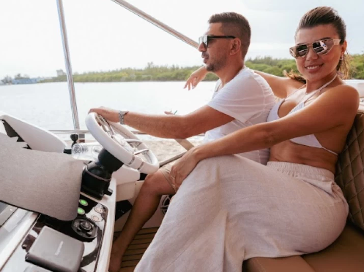 Boot mieten Miami Beach günstig Manhattan 70