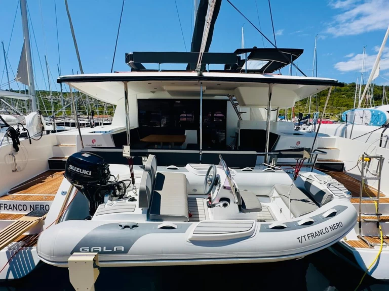 Ein Fountaine Pajot Saba 50 mieten in Primošten