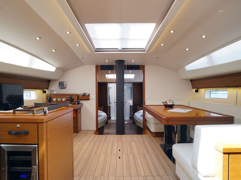 Segelboot mit oder ohne Skipper Jeanneau mieten in Rogoznica