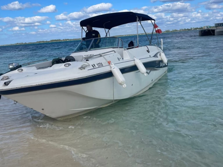 Motorboot mieten in Nassau zum besten Preis