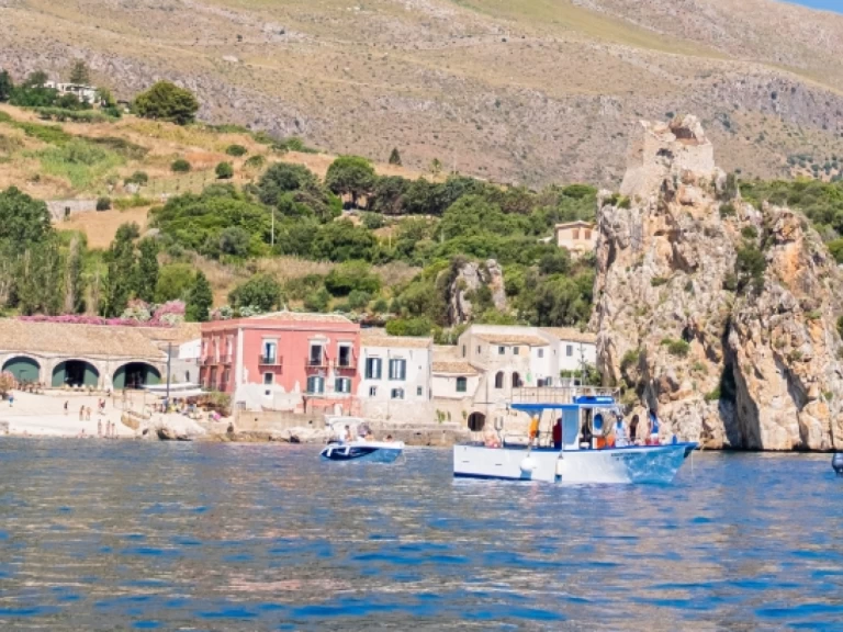 Gozzo Siciliano mieten Castellammare del Golfo