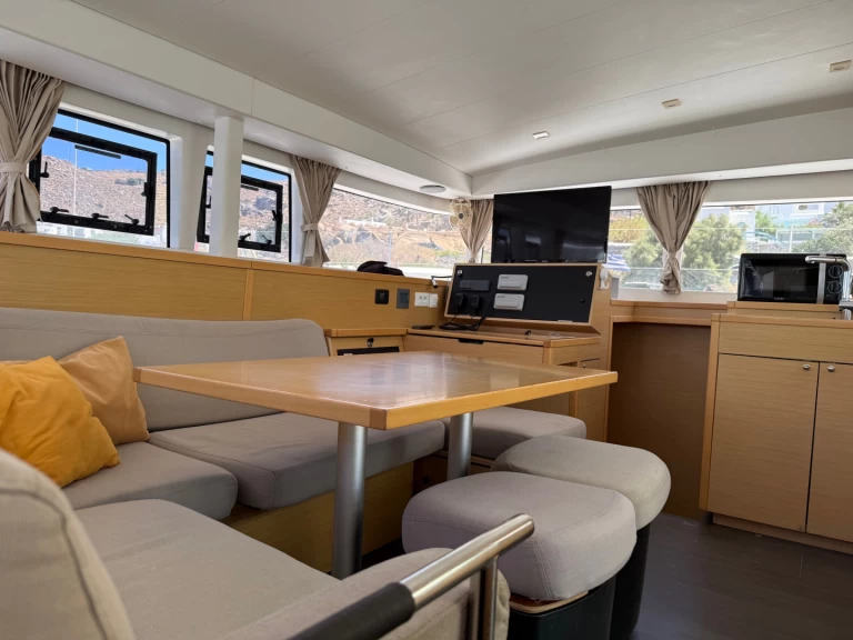 Katamaran mit oder ohne Skipper Lagoon mieten in Álimos