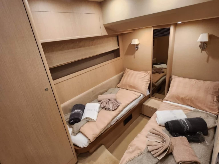 Princess Princess 62 mieten Podstrana