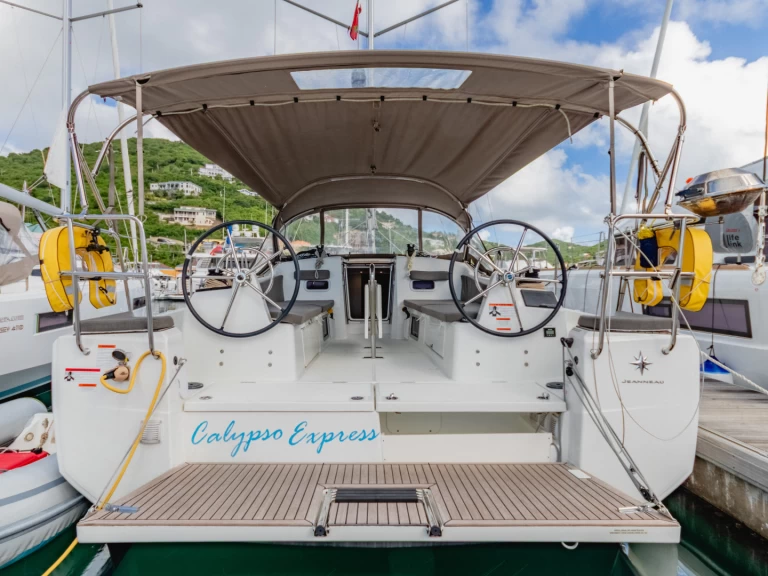 Segelboot mit oder ohne Skipper Jeanneau mieten in Road Town