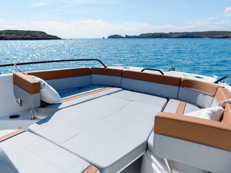 Ein Bénéteau Flyer 8 SPACEdeck mieten in Mahón