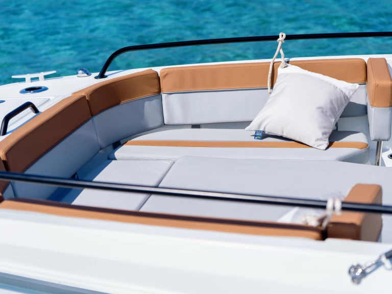 Motorboot mit oder ohne Skipper Bénéteau mieten in Mahón