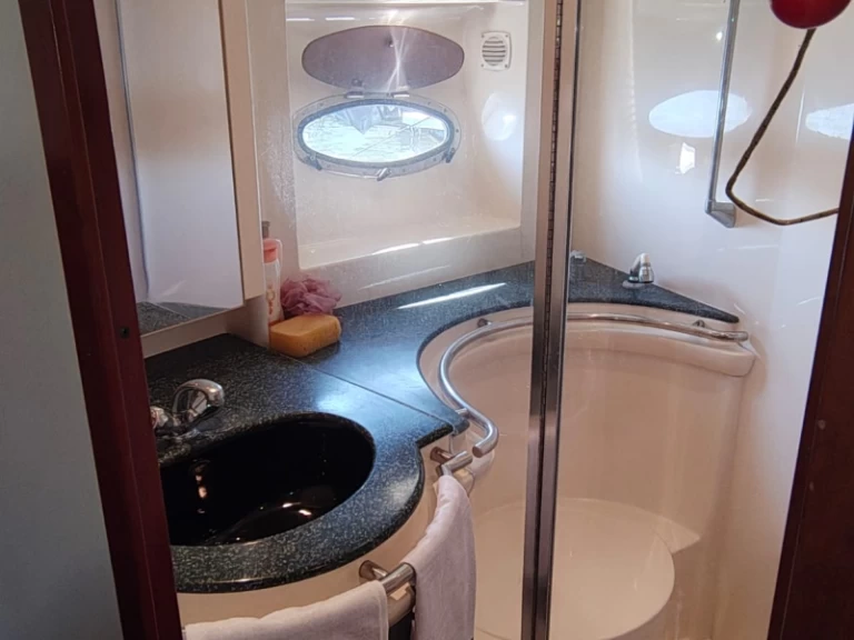 YachtCharter in Terracina - Trojan Carver 440 auf SamBoat