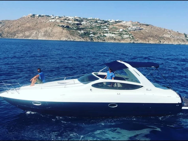 Motorboot mieten in Vlychada zum besten Preis