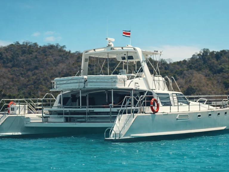 Ein Twin Cat Twin Cat 73FT mieten in Puntarenas