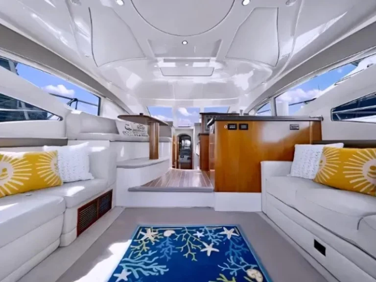 Bootsverleih Cruisers 48 Cruiser  Miami Beach Samboat