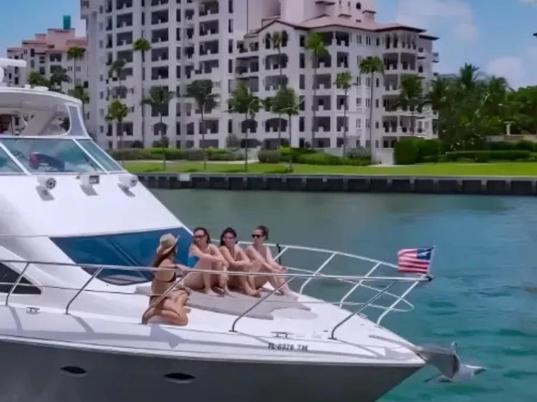 Vermietung Yacht Cruisers mit Führerschein