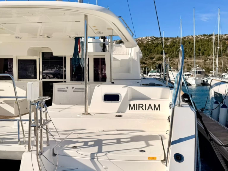 Bootsverleih Lagoon Lagoon 450 F Primošten Samboat