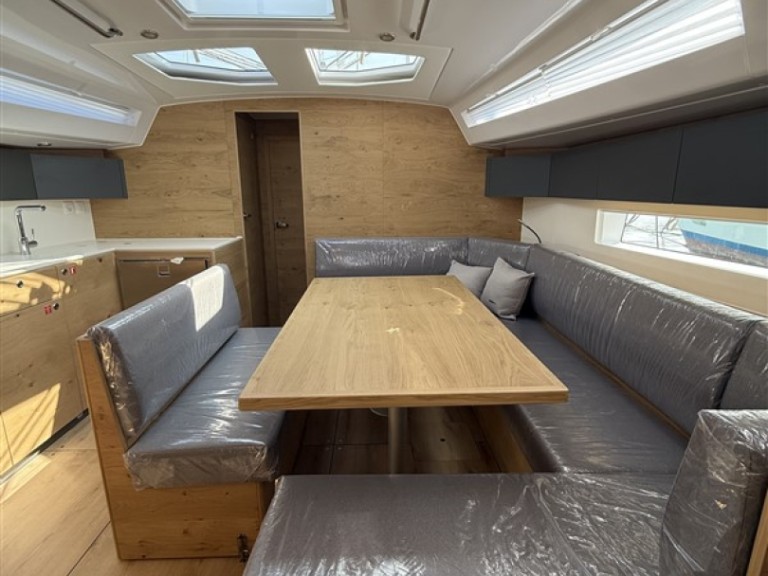 Elan Impression 45 mieten Pula