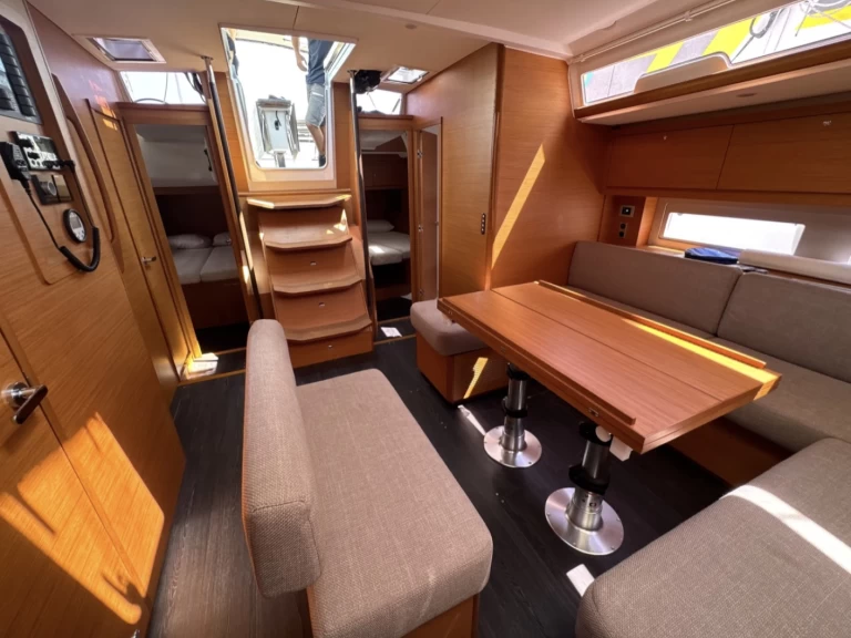 YachtCharter in Palermo - Dufour Dufour 530 auf SamBoat