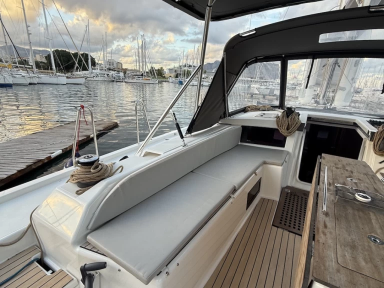 Ein Dufour Dufour 530 mieten in Palermo