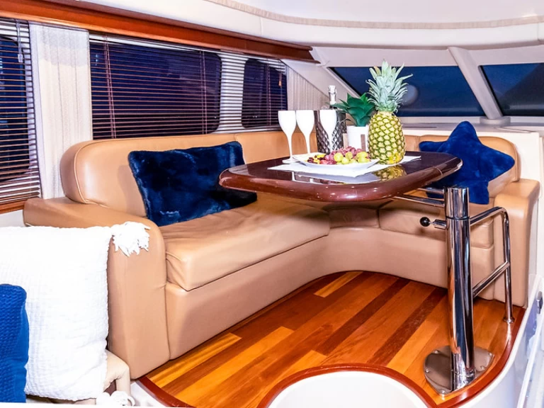Sea Ray Sea Ray 400 Sedan Bridge mieten Miami Beach