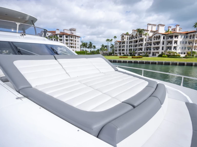 Yacht mit oder ohne Skipper Sunseeker mieten in Miami Beach