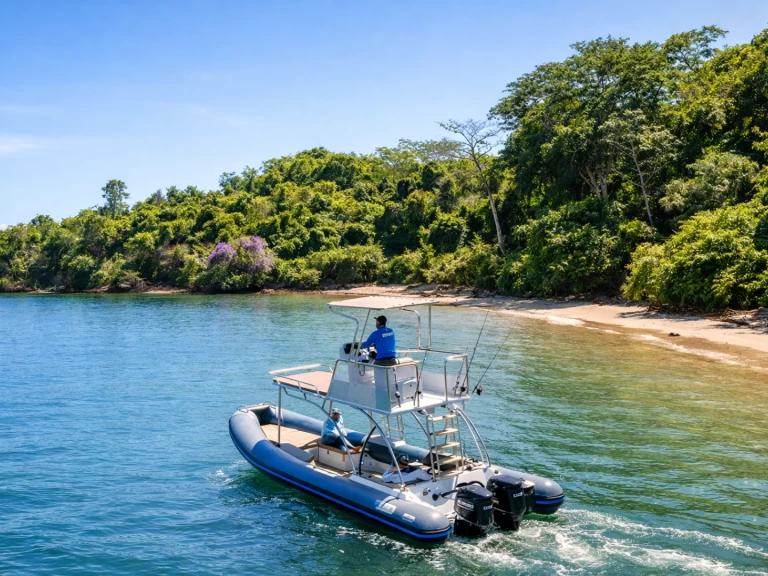 Ein Zodiac Zodiac 28 FT mieten in Coco Bay