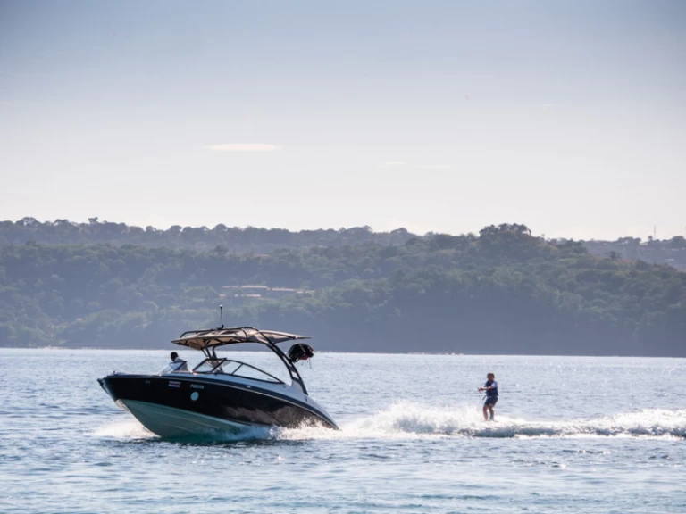 Boot mieten Coco Bay günstig Jet Boat 24 FT 