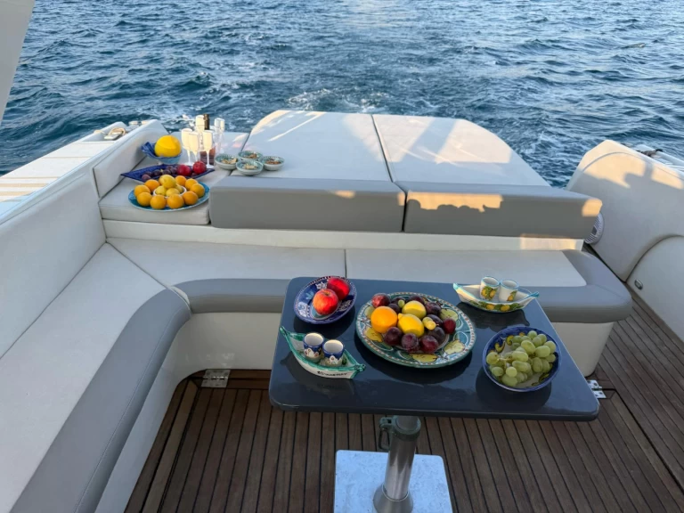 Motorboot mieten in Salerno - Ferretti Altura 39