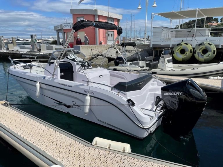 Ein Ranieri Voyager 23 s mieten in Cavalaire-sur-Mer