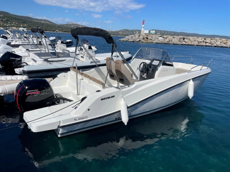 Boot mieten Cavalaire-sur-Mer günstig Quicksilver 675 Activ Open