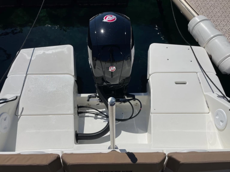 Motorboot mieten in Cavalaire-sur-Mer - Quicksilver Quicksilver 675 Activ Open