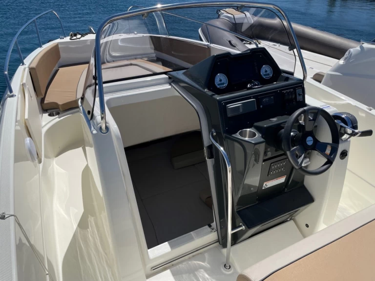 Vermietung Motorboot Quicksilver mit Führerschein