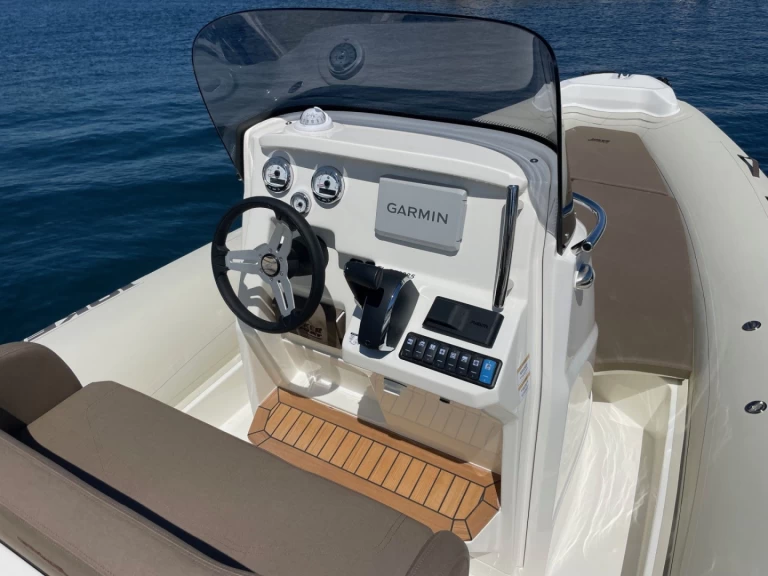 Joker Boat Clubman 24 mieten Cavalaire-sur-Mer