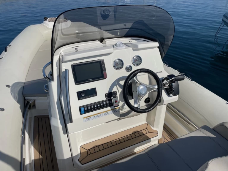 Schlauchboot mieten in Cavalaire-sur-Mer zum besten Preis