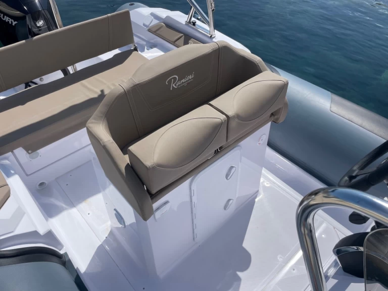 Boot mieten Cavalaire-sur-Mer günstig Cayman 23 Sport