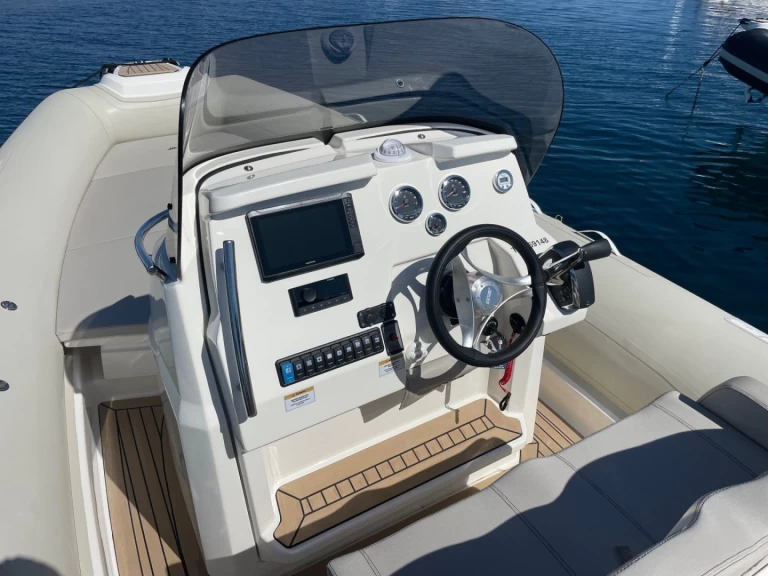 Vermietung Schlauchboot Joker Boat mit Führerschein