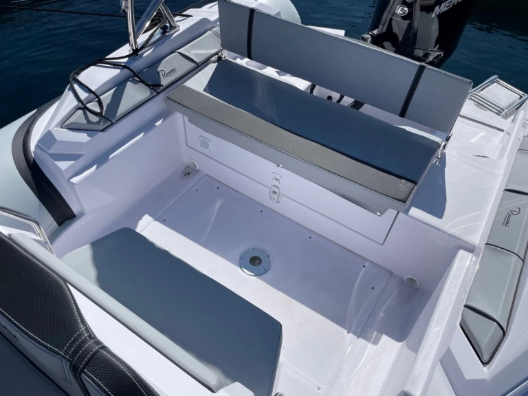 Schlauchboot mieten in Cavalaire-sur-Mer - Ranieri Cayman 26 Sport Touring