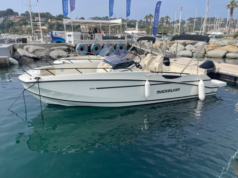 Ein Quicksilver QUICKSILVER 805 mieten in Cavalaire-sur-Mer