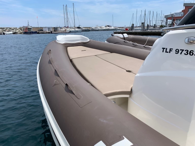 Schlauchboot mieten in Cavalaire-sur-Mer - Joker Boat Clubman 24