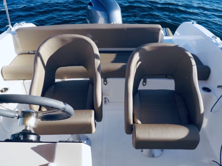 Boot mieten Combrit günstig Pacific Craft 670 Open