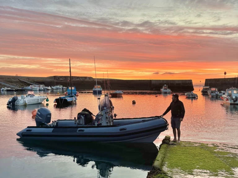 Schlauchboot mit oder ohne Skipper Zeppelin mieten in Cherbourg-en-Cotentin