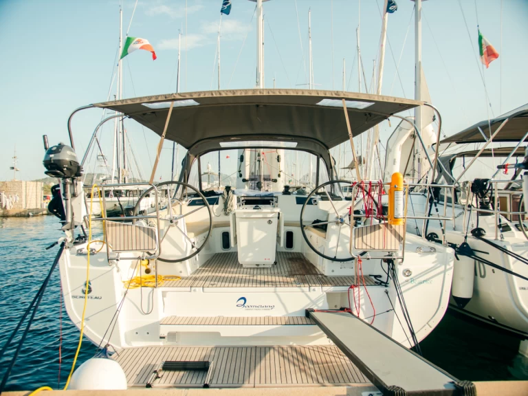 Vermietung Segelboot Bénéteau mit Führerschein