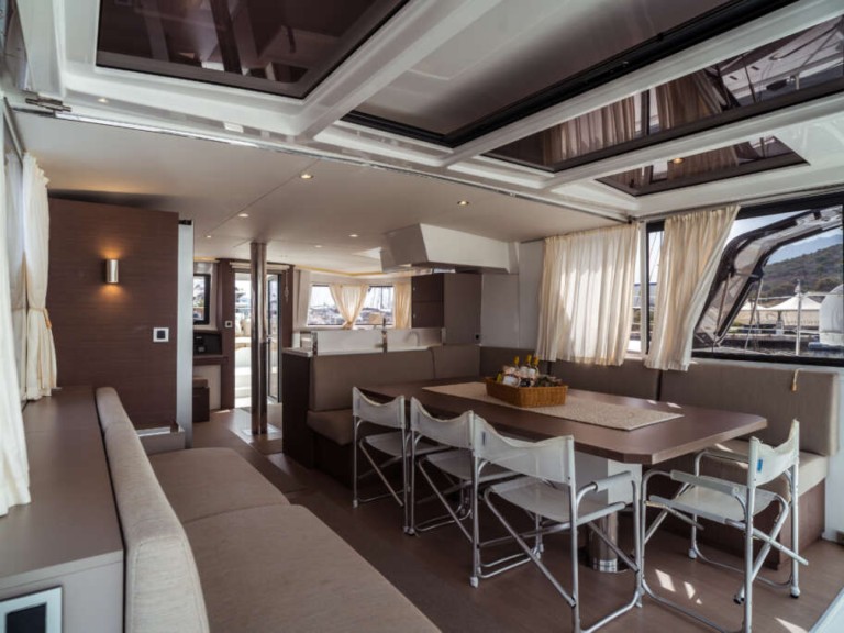 Katamaran mit oder ohne Skipper Bali mieten in Olbia