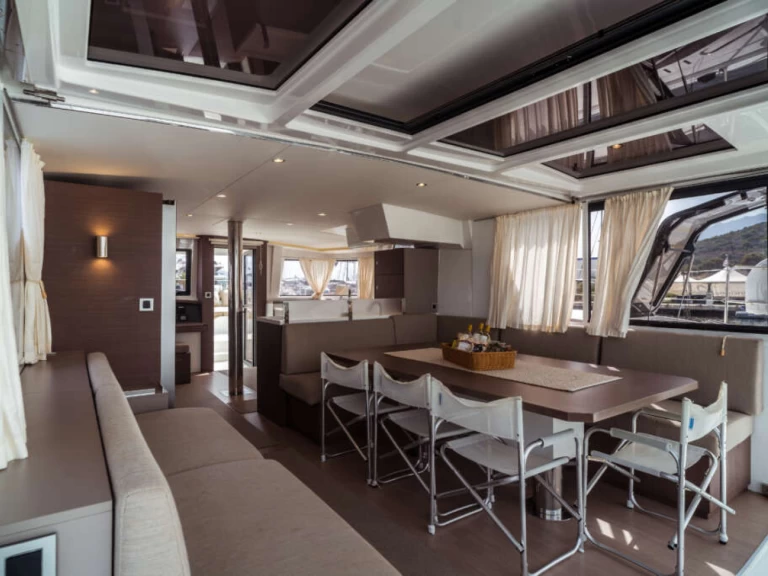 Katamaran mit oder ohne Skipper Bali mieten in Olbia